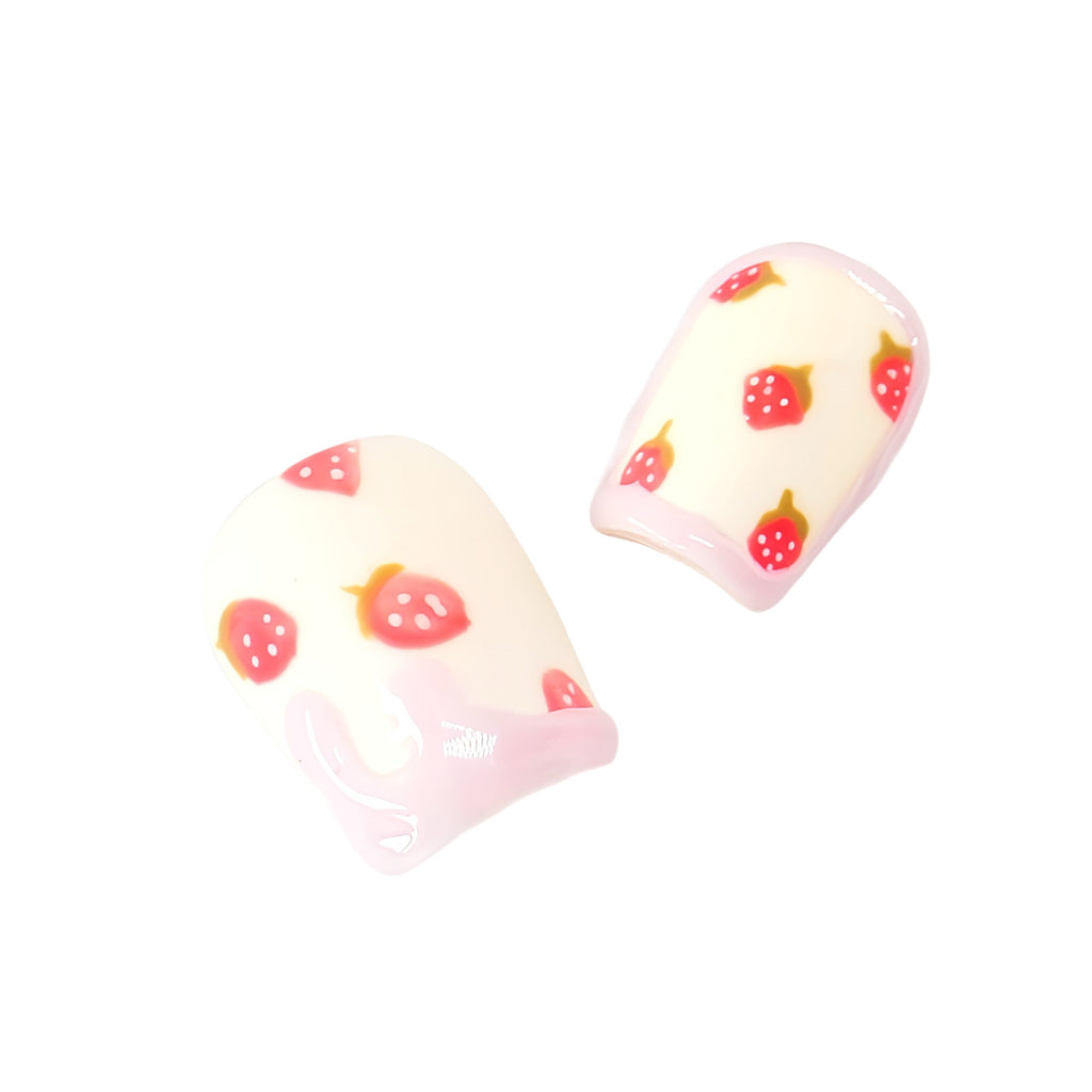 press-on-nails-strawberry-cream-3794