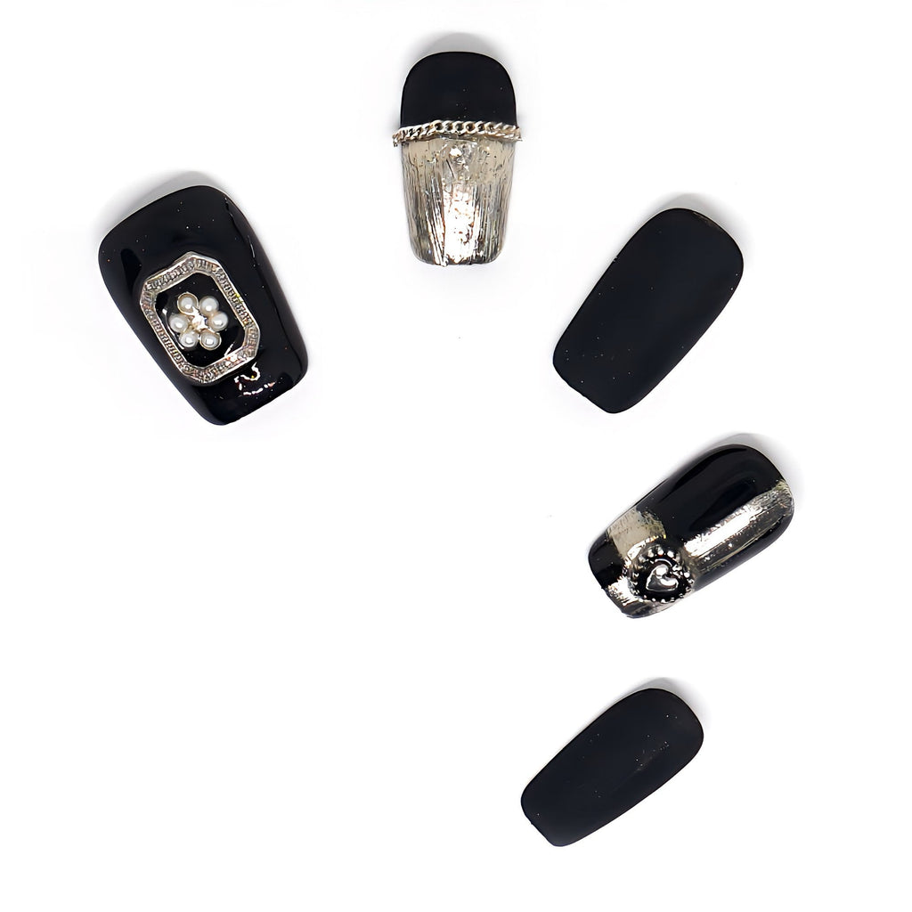 press-on-nails-metallic-darkness-4133