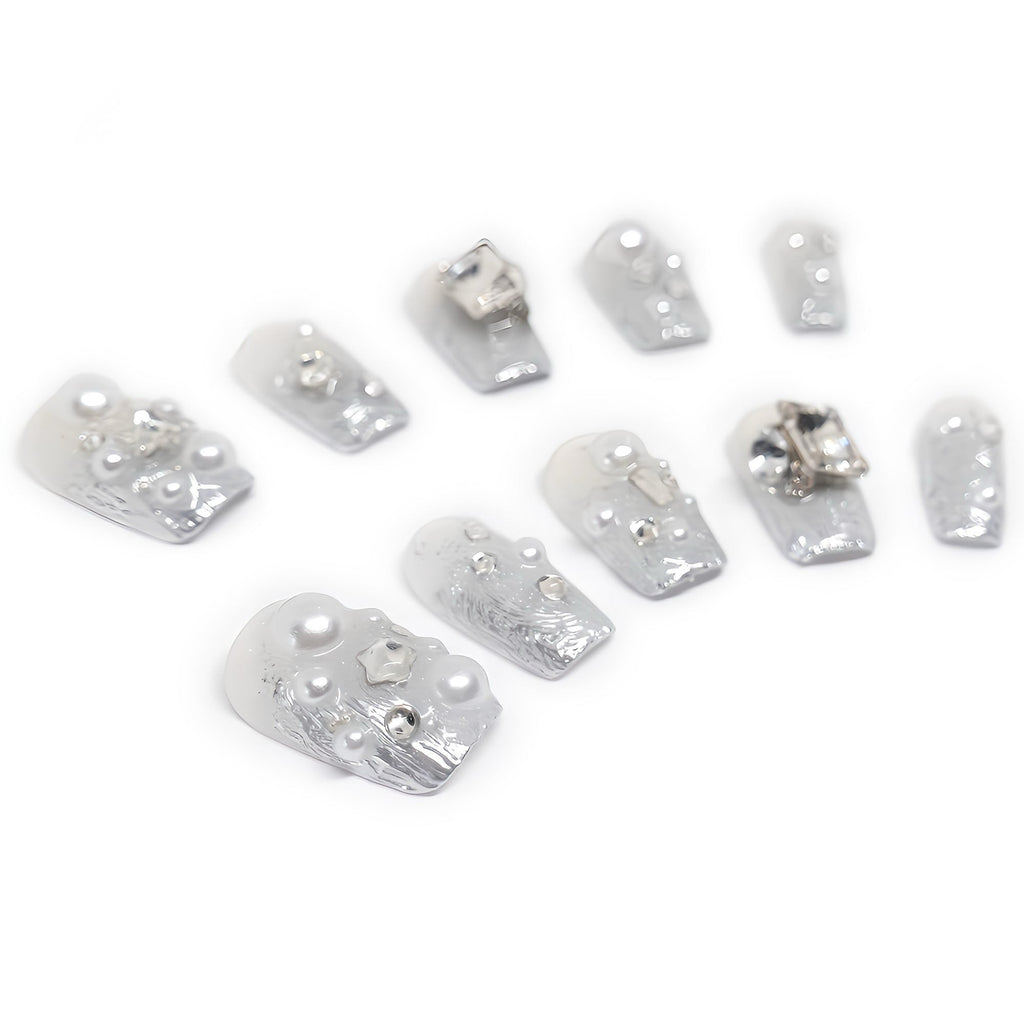 press-on-nails-pearly-lights-5654